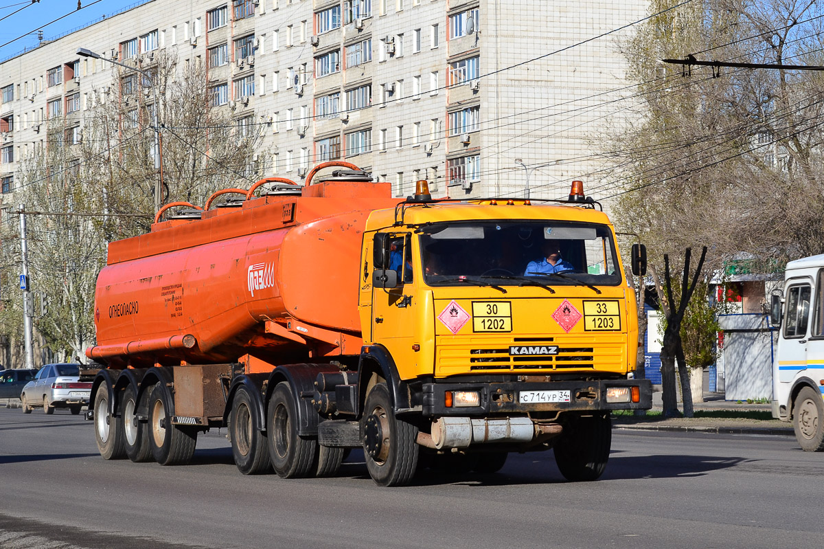 Волгоградская область, № С 714 УР 34 — КамАЗ-65116-62