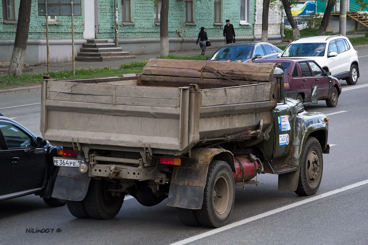 Удмуртия, № Е 364 РЕ 18 — ЗИЛ-495710