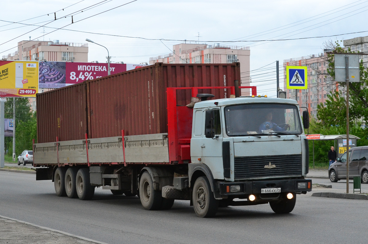 Волгоградская область, № Р 666 КХ 34 — МАЗ-54329