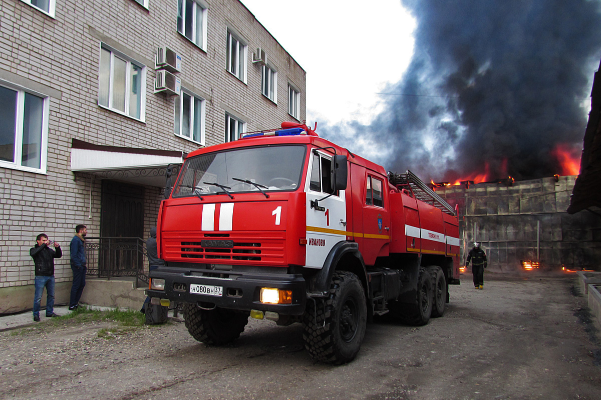 Ивановская область, № Н 080 ВН 37 — КамАЗ-43118-15 [43118R]