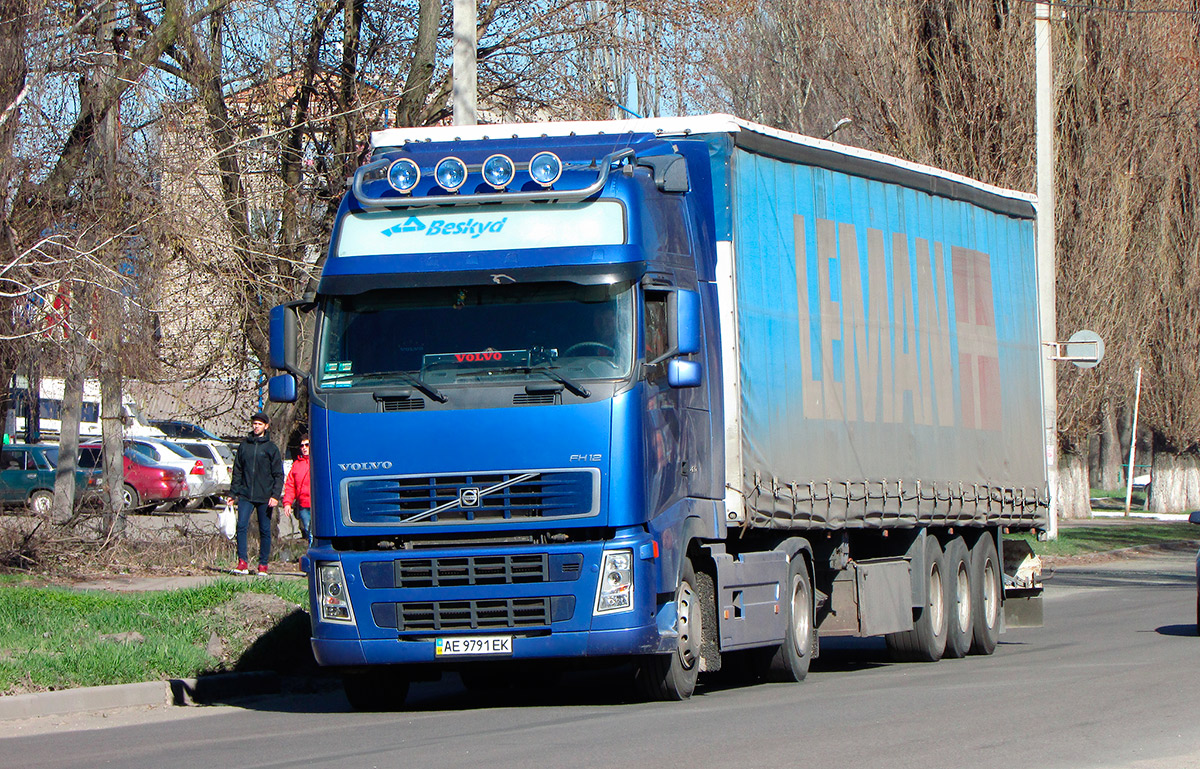 Днепропетровская область, № АЕ 9791 ЕК — Volvo ('2002) FH12.420