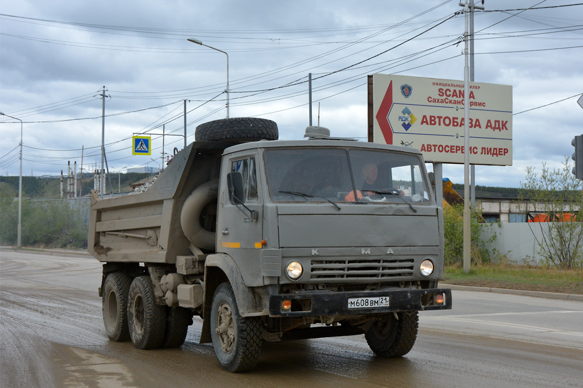 Чувашия, № М 608 ВМ 21 — КамАЗ-55111 [551110]