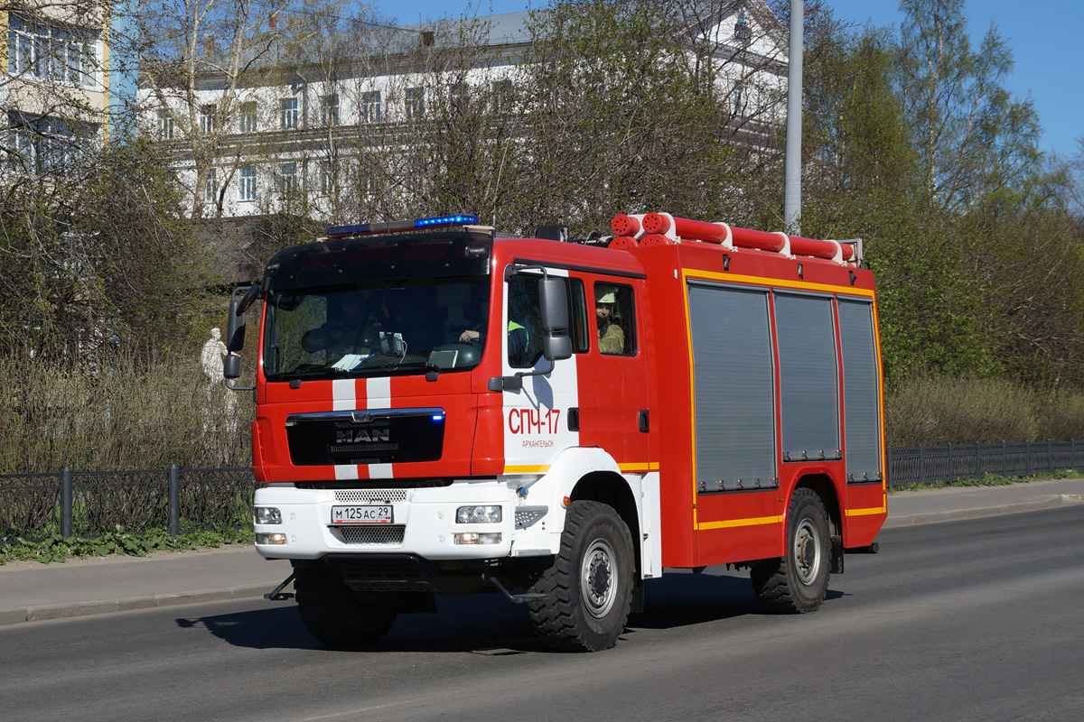 Архангельская область, № М 125 АС 29 — MAN TGM 18.330