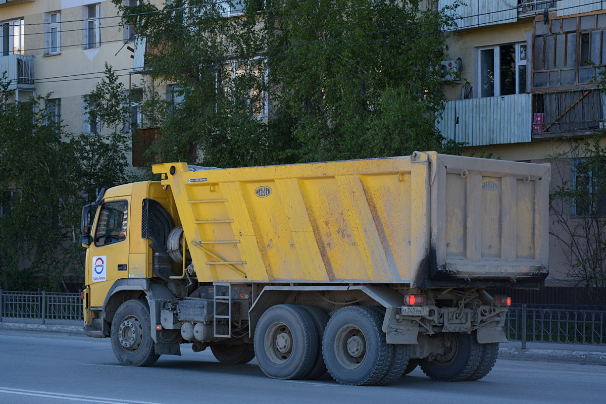 Чувашия, № А 342 УМ 21 — Volvo ('2002) FM12.440