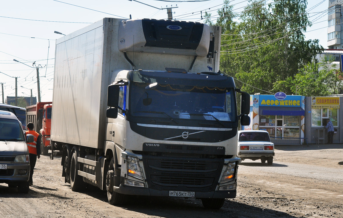 Московская область, № Р 765 КТ 750 — Volvo ('2013) FM.420