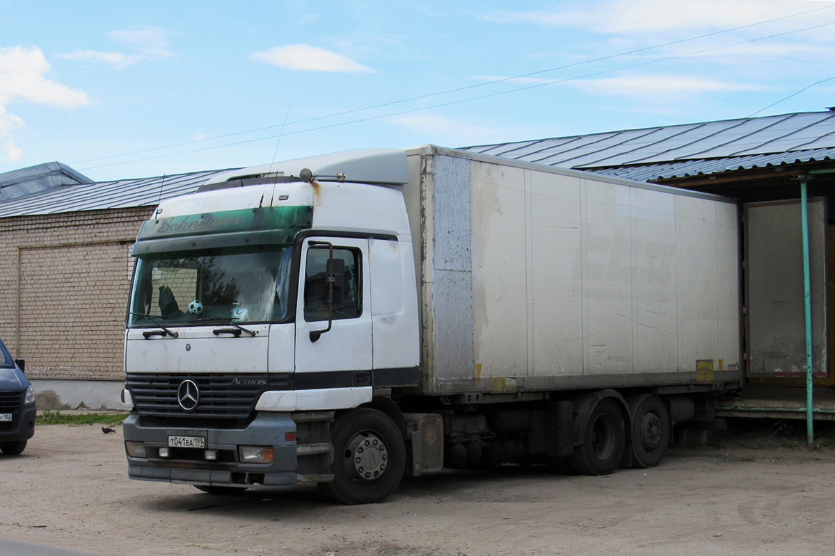 Москва, № Т 041 ВА 199 — Mercedes-Benz Actros ('1997)