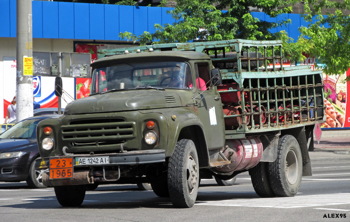 Днепропетровская область, № АЕ 1242 АІ — ЗИЛ-138