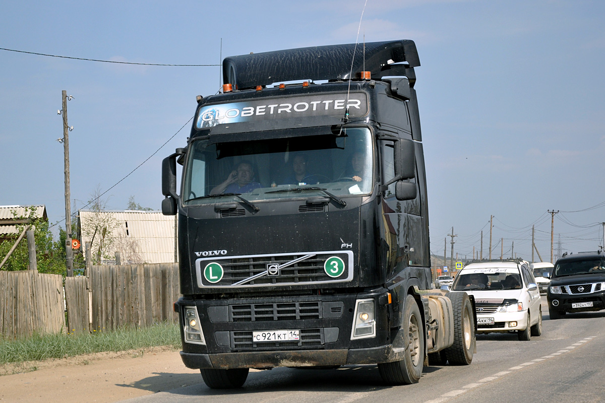 Саха (Якутия), № С 921 КТ 14 — Volvo ('2002) FH12.400