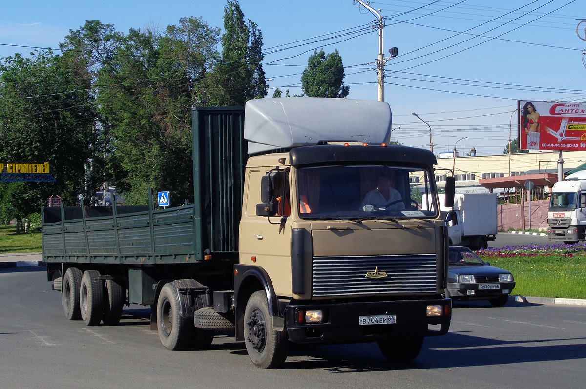 Саратовская область, № В 704 ЕМ 64 — МАЗ-5432 (общая модель)