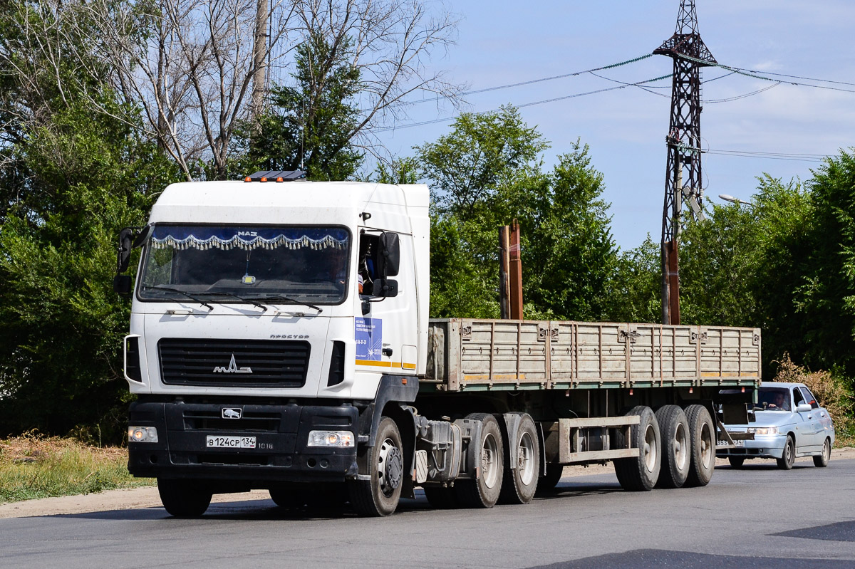 Волгоградская область, № В 124 СР 134 — МАЗ-6430B9