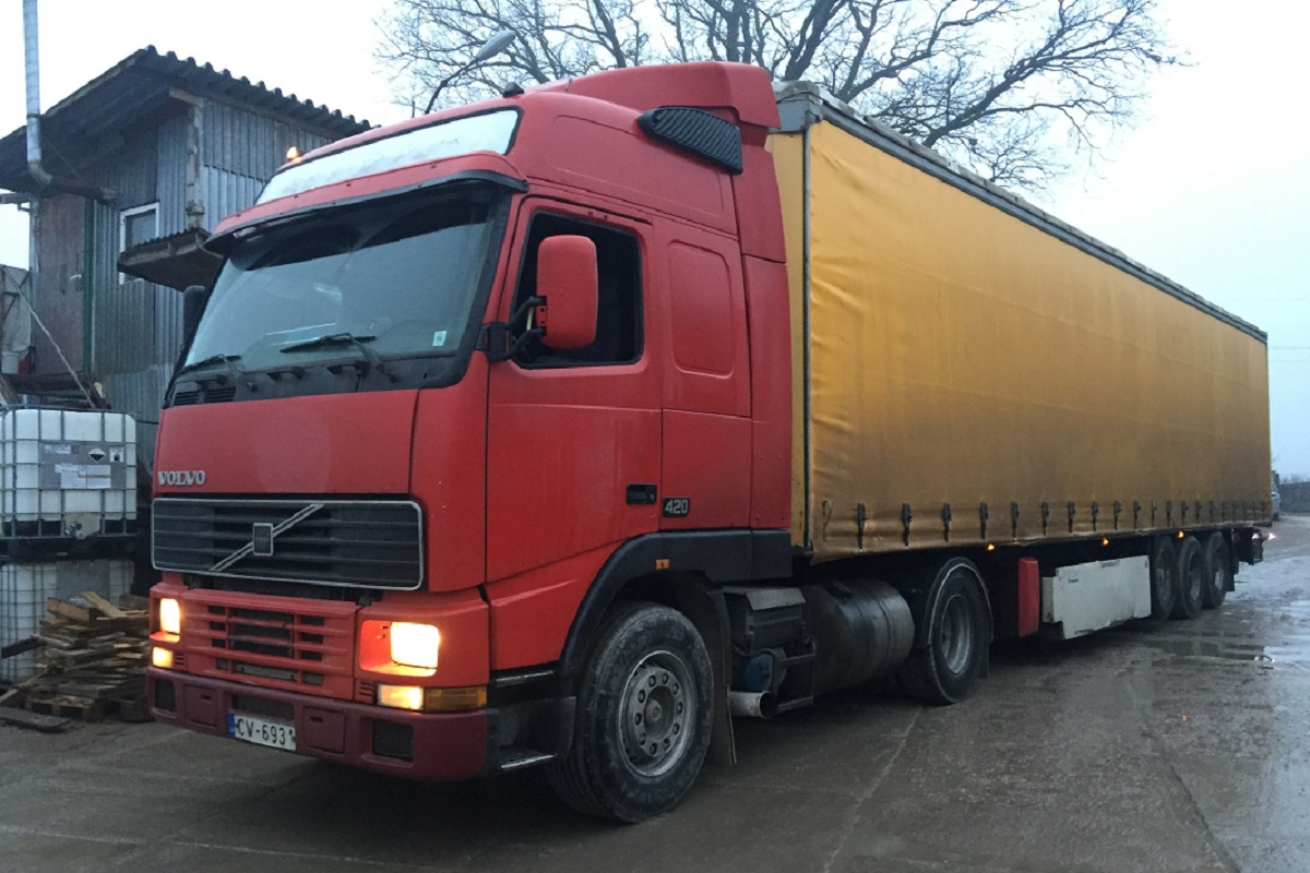 Латвия, № CV-6931 — Volvo ('1993) FH12.420