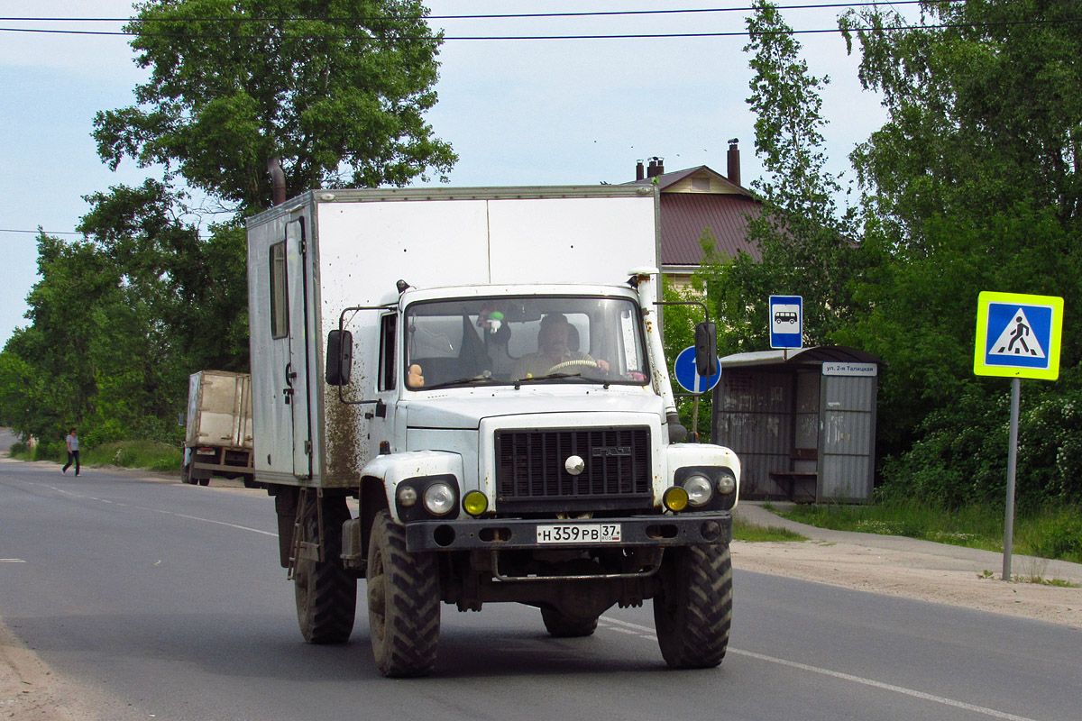 Ивановская область, № Н 359 РВ 37 — ГАЗ-33081 «Садко»