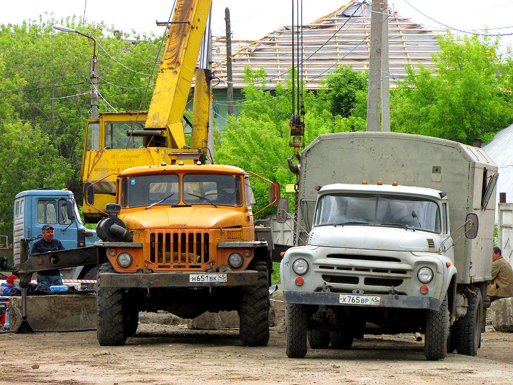 Курганская область, № Н 651 ВК 45 — Урал-5557-10; Курганская область, № Х 765 ВР 45 — ЗИЛ-130