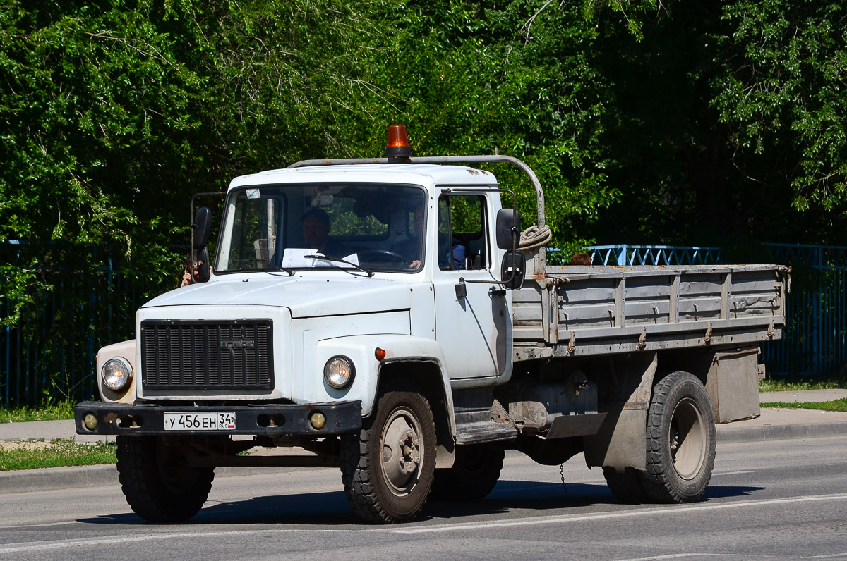 Волгоградская область, № У 456  ЕН 34 — ГАЗ-3307