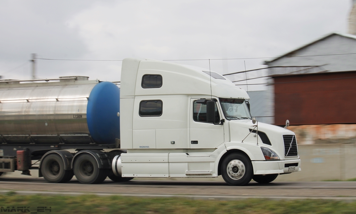 Алтайский край, № Т 479 УМ 22 — Volvo VNL780