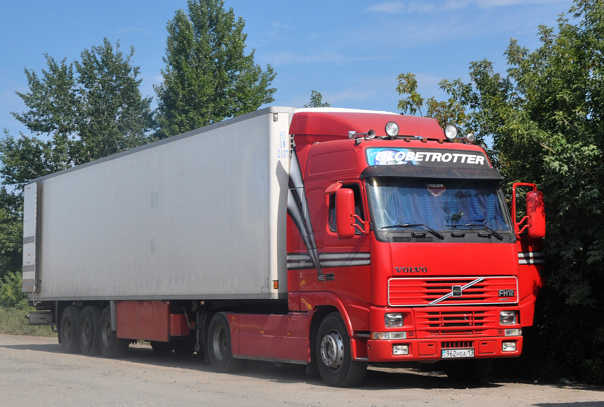 Туркестанская область, № 962 HSA 13 — Volvo ('1993) FH12.460