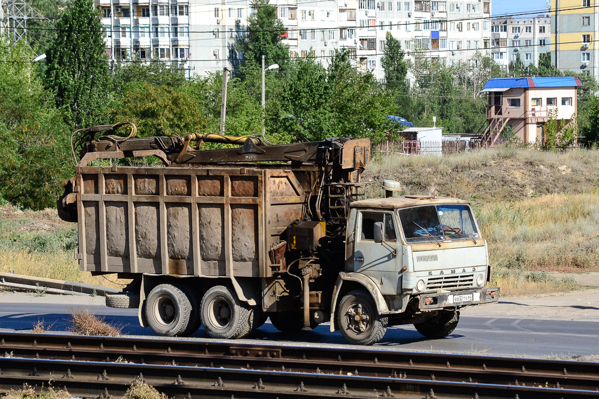 Волгоградская область, № В 630 ТХ 64 — КамАЗ-5320