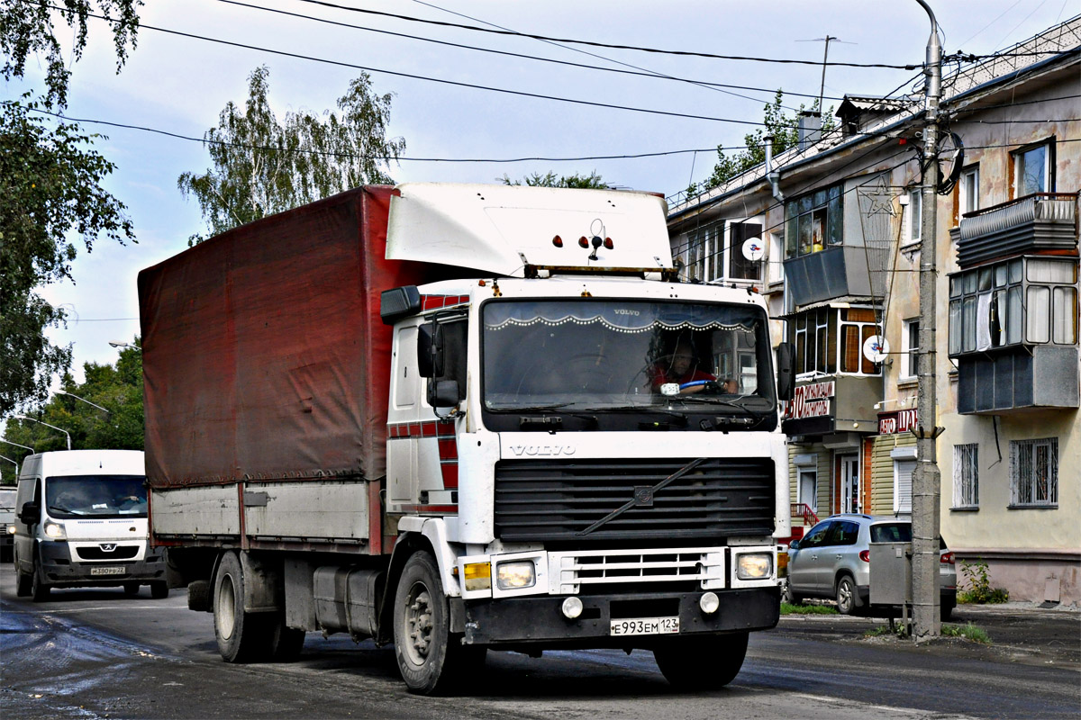 Краснодарский край, № Е 993 ЕМ 123 — Volvo ('1987) F10