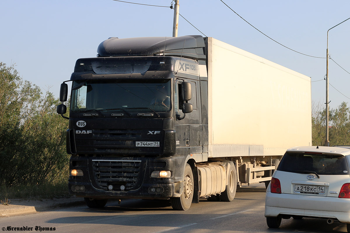 Тульская область, № Р 744 МТ 71 — DAF XF105 FT