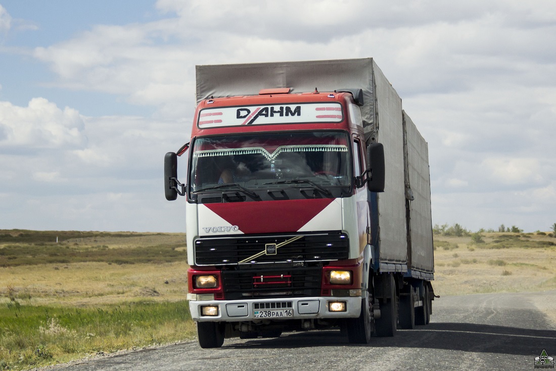 Восточно-Казахстанская область, № 238 PAA 16 — Volvo ('1993) FH-Series