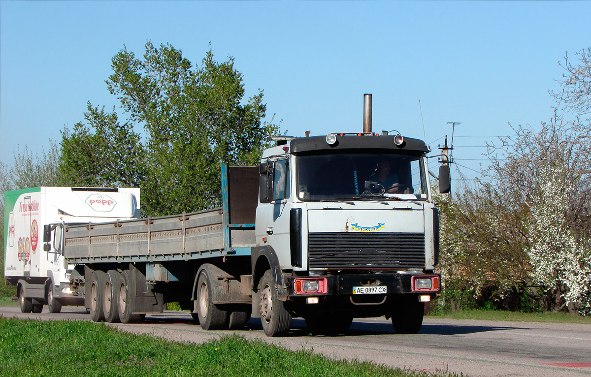 Днепропетровская область, № АЕ 0897 СХ — МАЗ-54323