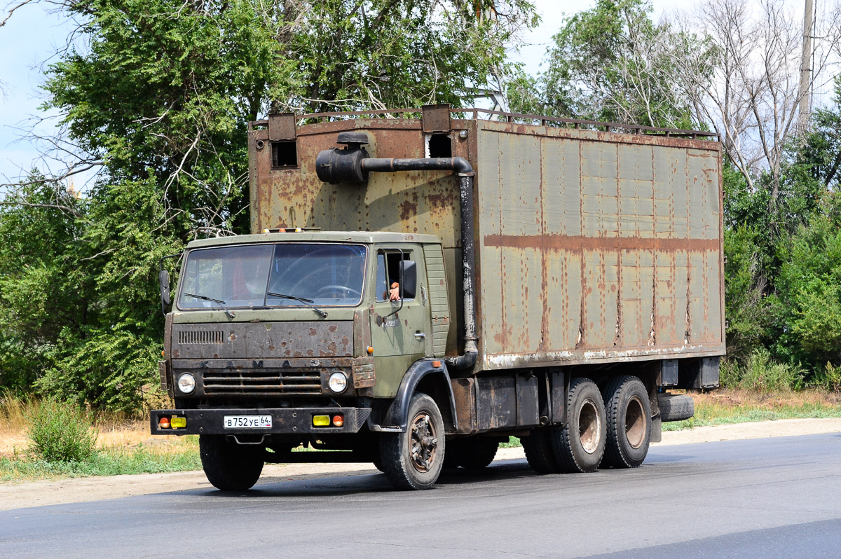 Саратовская область, № В 752 УЕ 64 — КамАЗ-53212