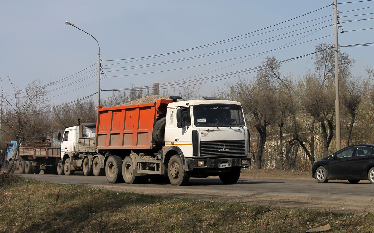 Красноярский край, № В 180 КТ 124 — МАЗ-551605