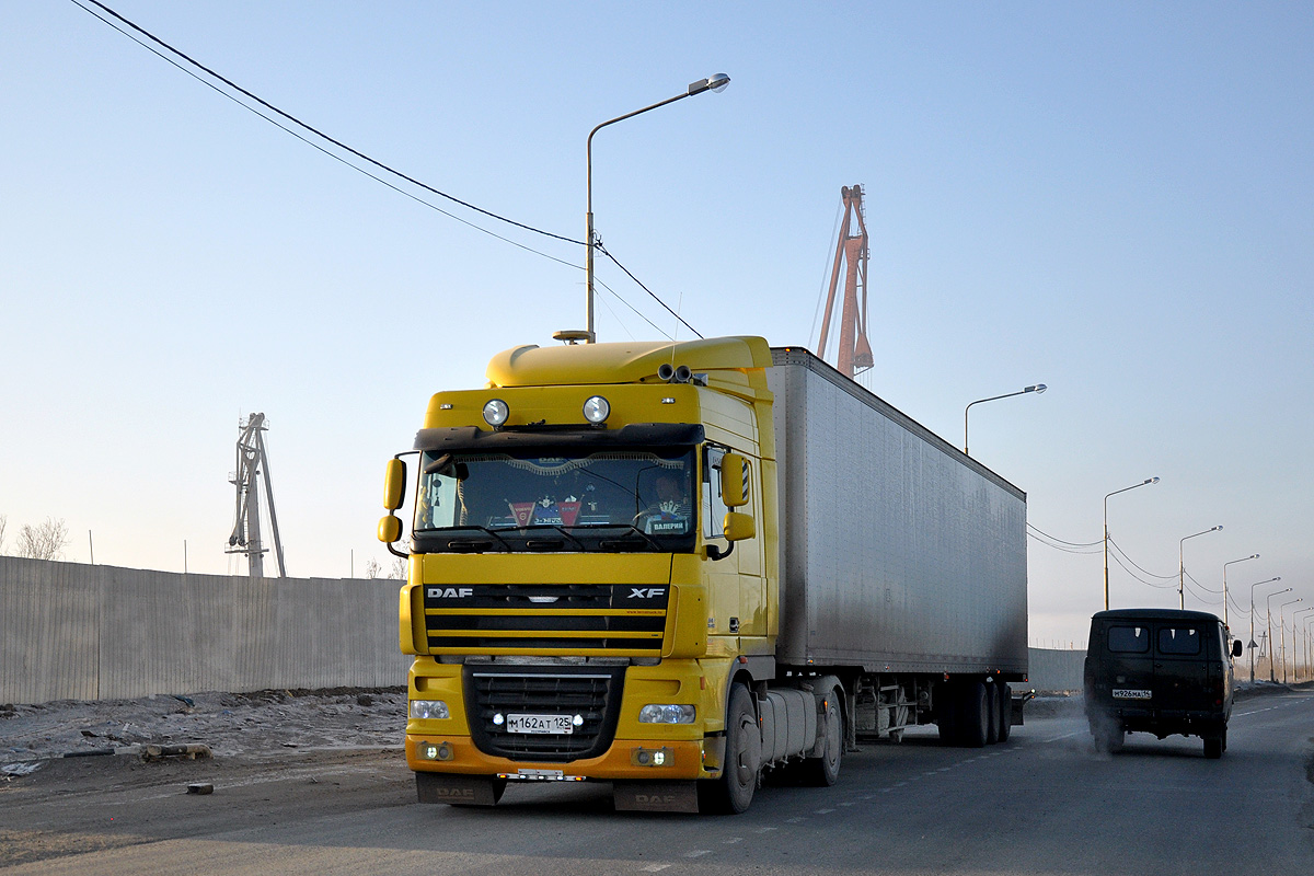 Приморский край, № М 162 АТ 125 — DAF XF105 FT