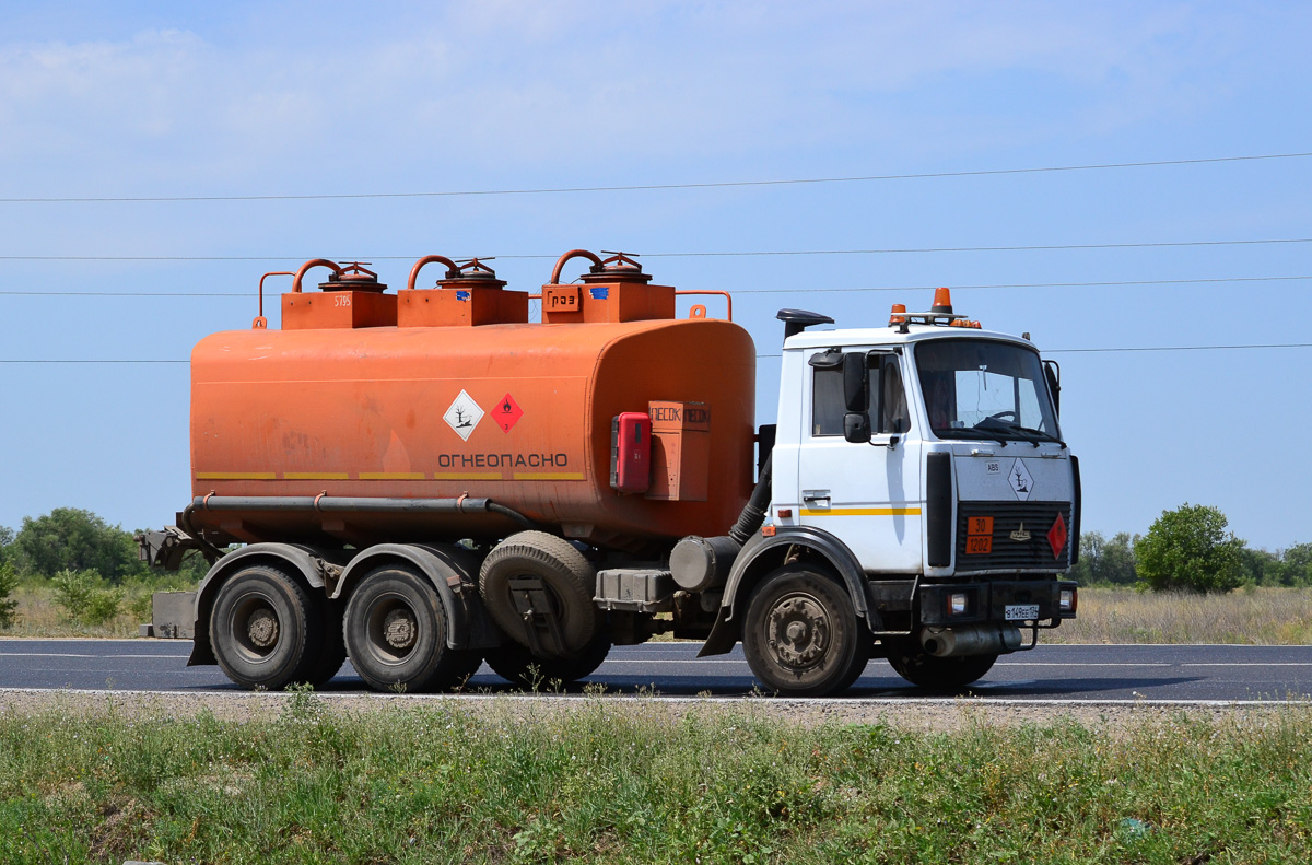 Волгоградская область, № В 149 ЕЕ 134 — МАЗ-630305