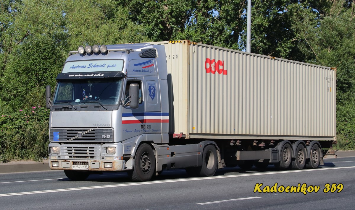 Тверская область, № М 252 НТ 69 — Volvo ('1993) FH12.420