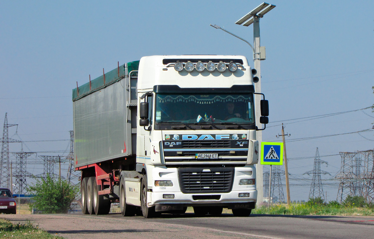 Днепропетровская область, № АЕ 2868 ЕТ — DAF XF95 FT