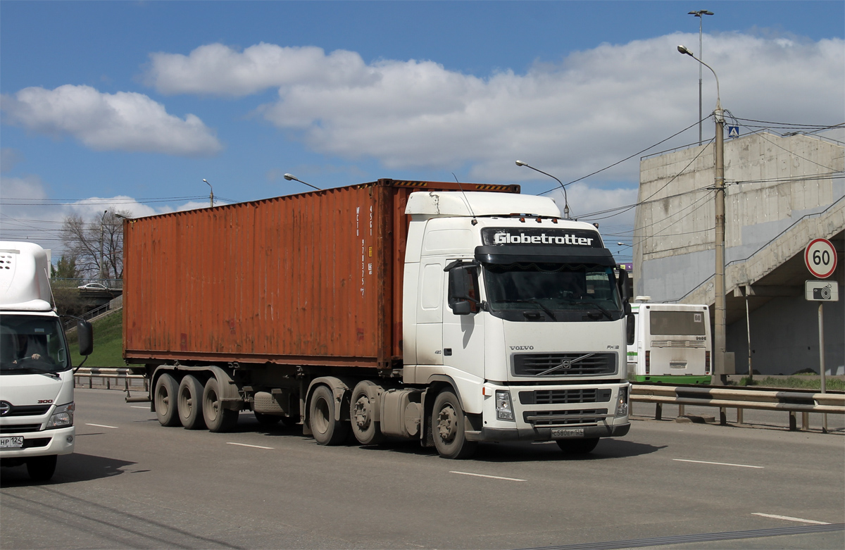 Красноярский край, № С 580 ЕР 124 — Volvo ('2002) FH12.420