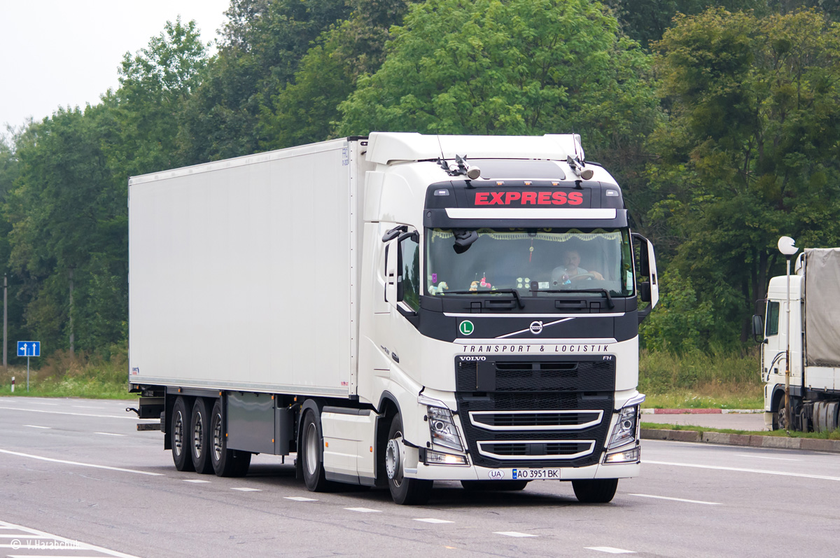 Закарпатская область, № АО 3951 ВК — Volvo ('2012) FH.460