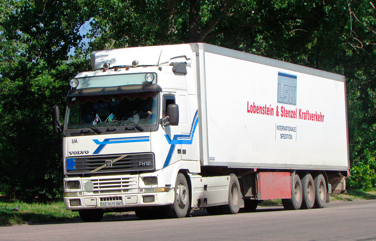 Днепропетровская область, № АЕ 9415 ВК — Volvo ('1993) FH12.420