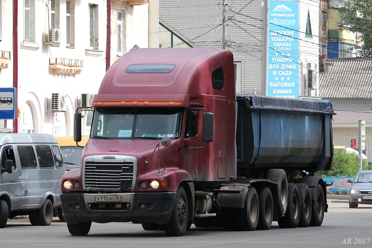 Воронежская область, № У 712 НО 36 — Freightliner Century Class