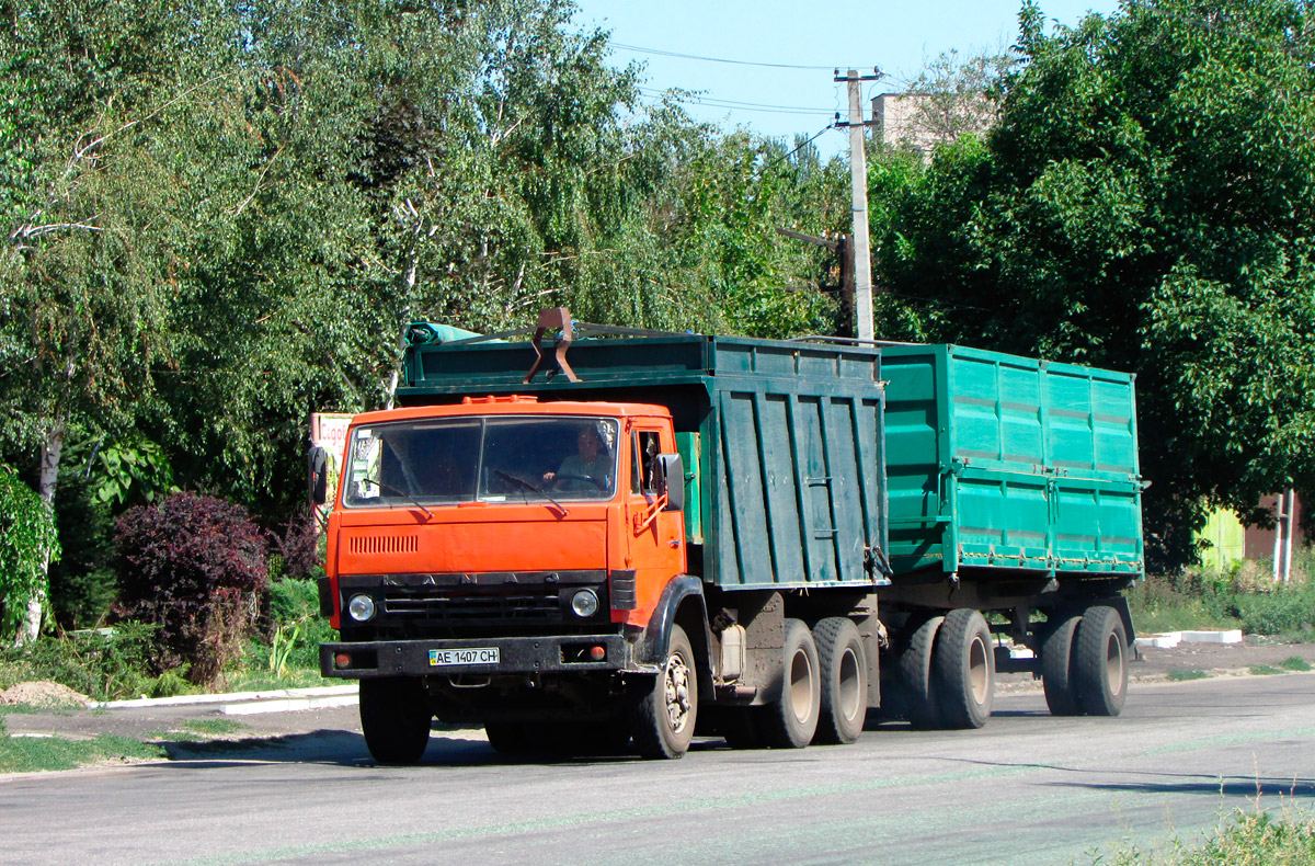 Днепропетровская область, № АЕ 1407 СН — КамАЗ-5511