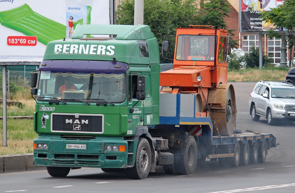 Одесская область, № ВН 4966 АО — MAN F2000 18.403