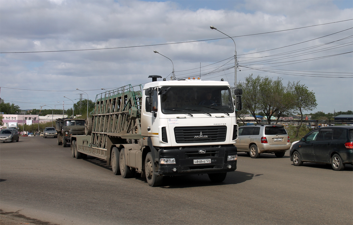 Красноярский край, № Н 848 НЕ 124 — МАЗ-6430B9