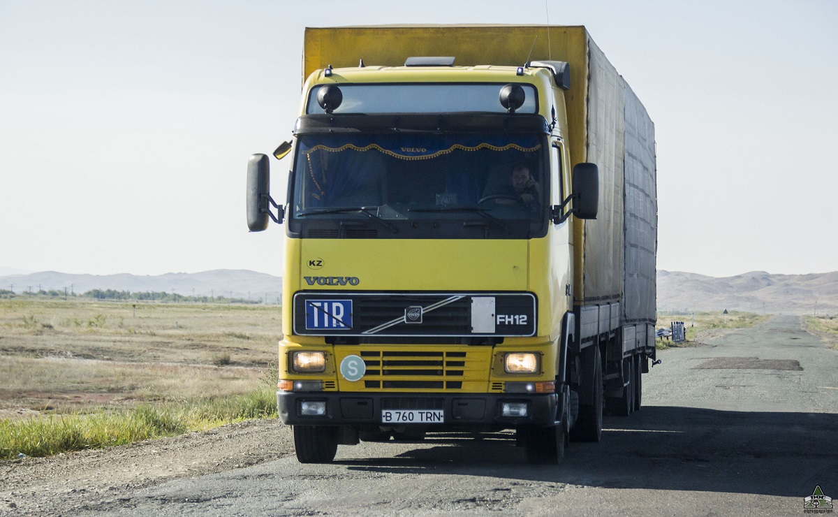 Алматинская область, № B 760 TRN — Volvo ('1993) FH-Series