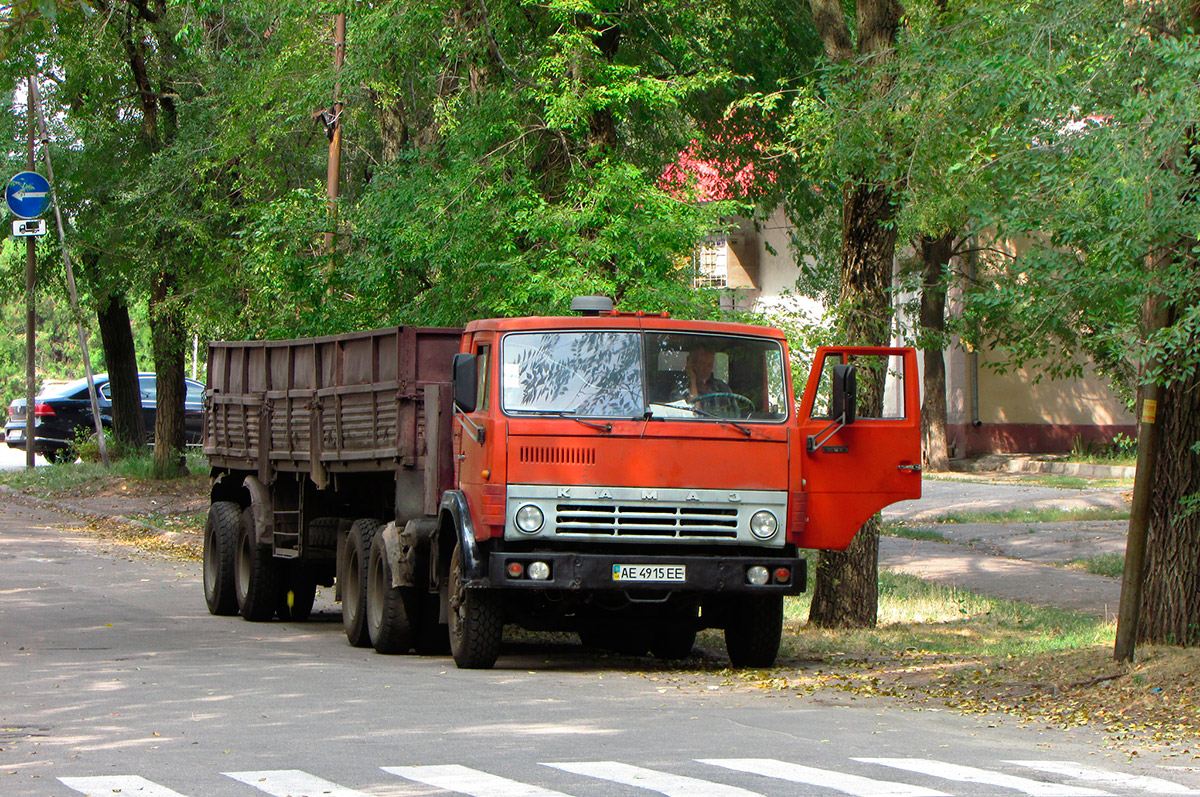 Днепропетровская область, № АЕ 4915 ЕЕ — КамАЗ-5410