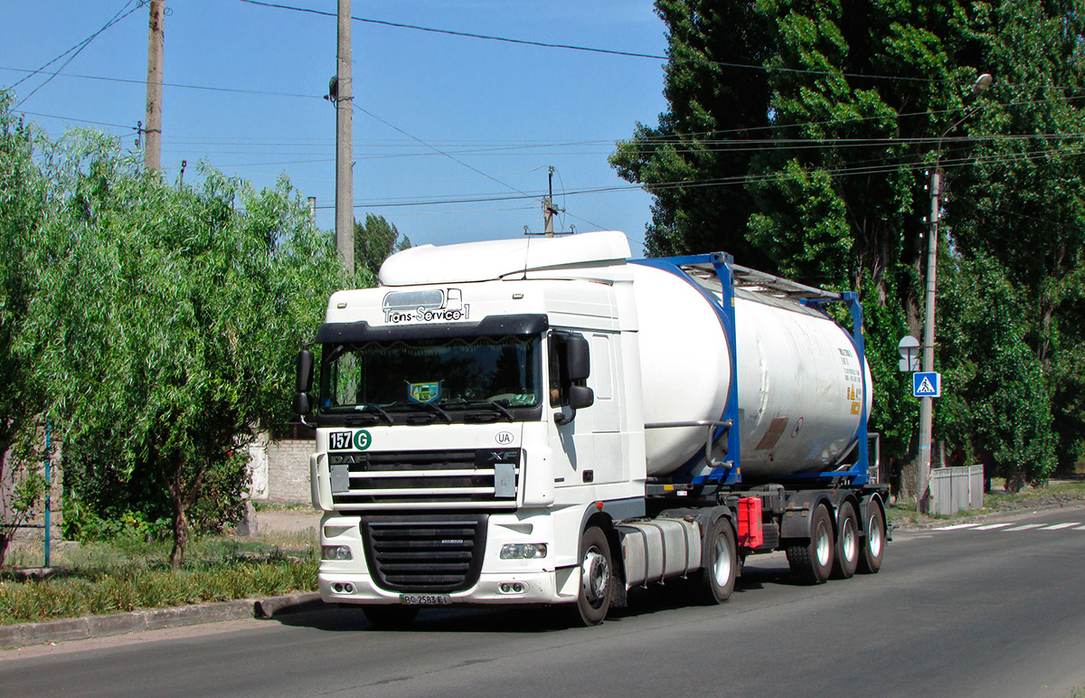 Львовская область, № 157 — DAF XF105 FT