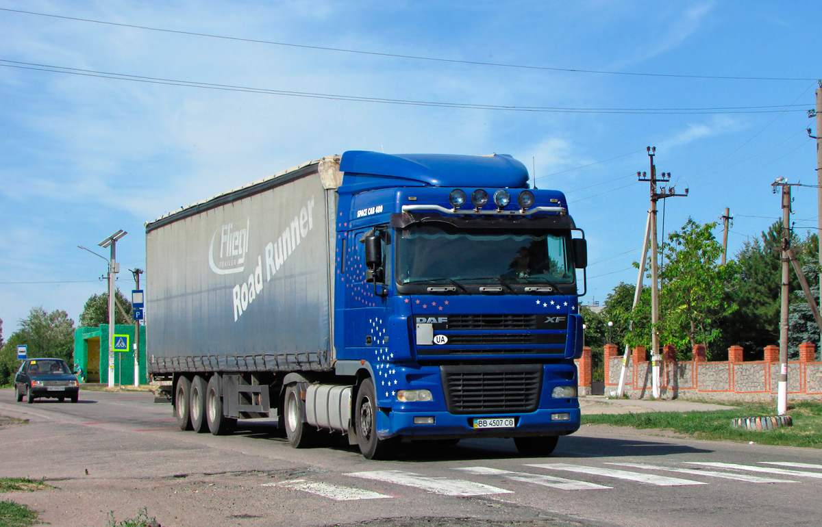 Луганская область, № ВВ 4507 СО — DAF XF95 FT