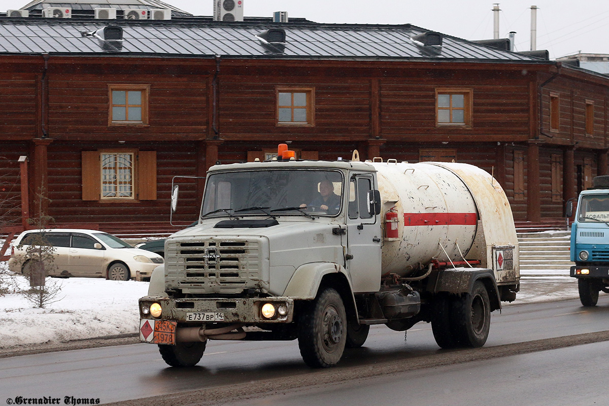 Саха (Якутия), № Е 737 ВР 14 — ЗИЛ-433112