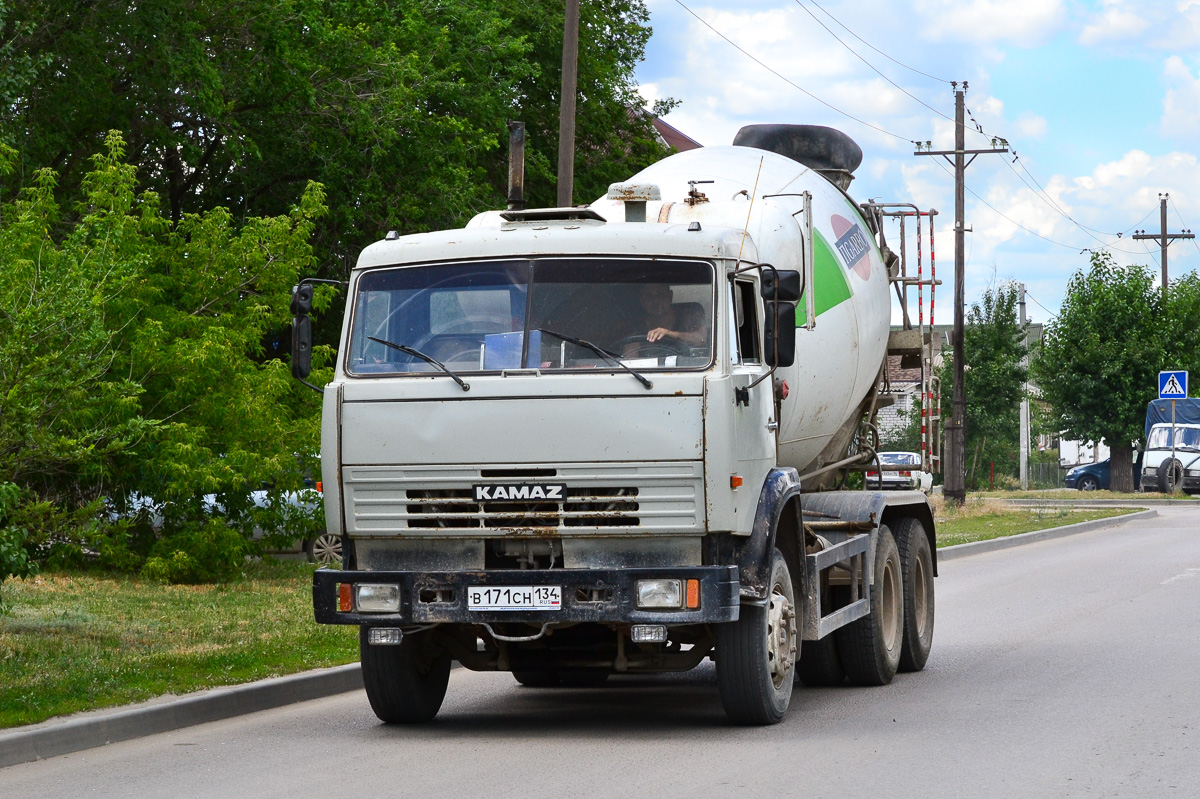 Волгоградская область, № В 171 СН 134 — КамАЗ-53229-15 [53229R]