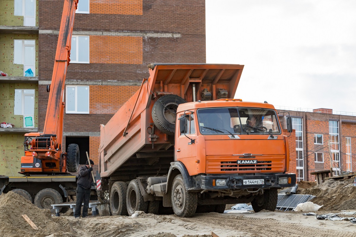 Томская область, № В 144 РЕ 70 — КамАЗ-55111-15 [55111R]