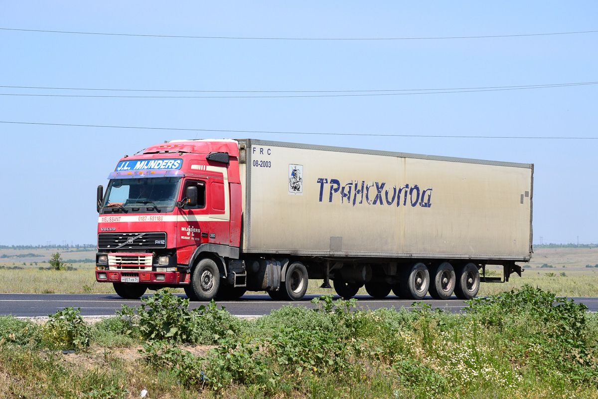 Волгоградская область, № Р 657 ХВ 34 — Volvo ('1993) FH12.380