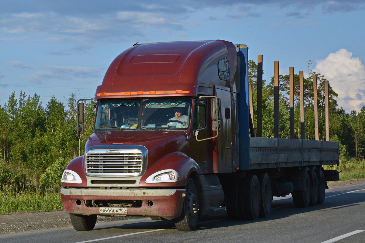 Ханты-Мансийский автоном.округ, № Н 644 ВК 186 — Freightliner Columbia