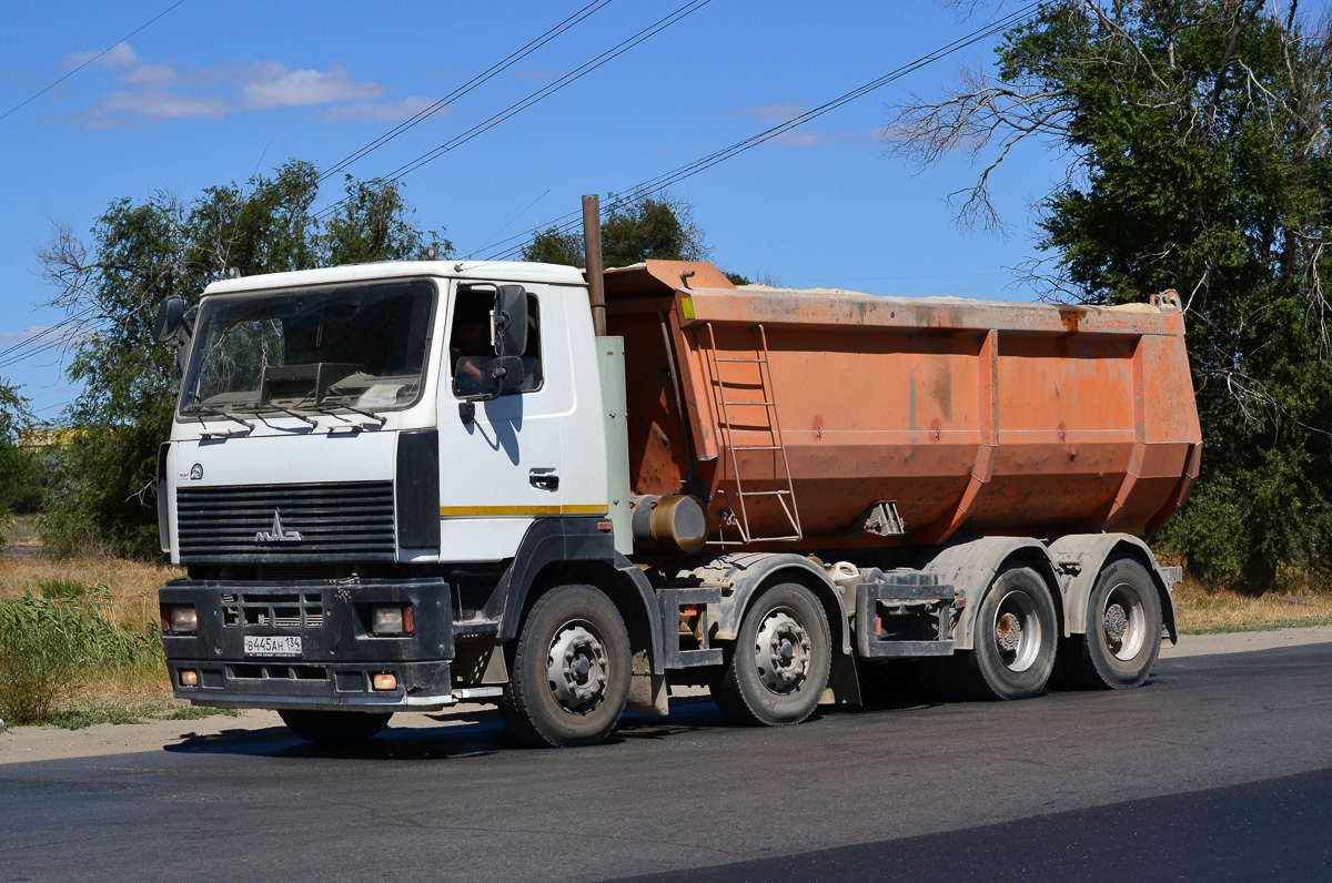 Волгоградская область, № В 445 АН 134 — МАЗ-6516B9