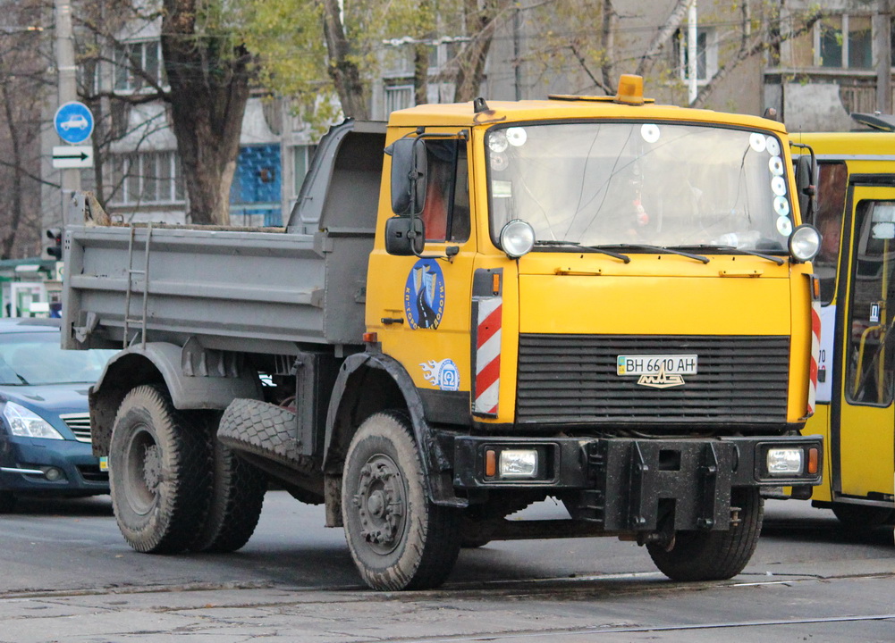 Одесская область, № ВН 6610 АН — МАЗ-555102