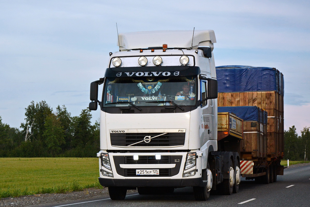 Приморский край, № К 251 КР 125 — Volvo ('2008) FH.500